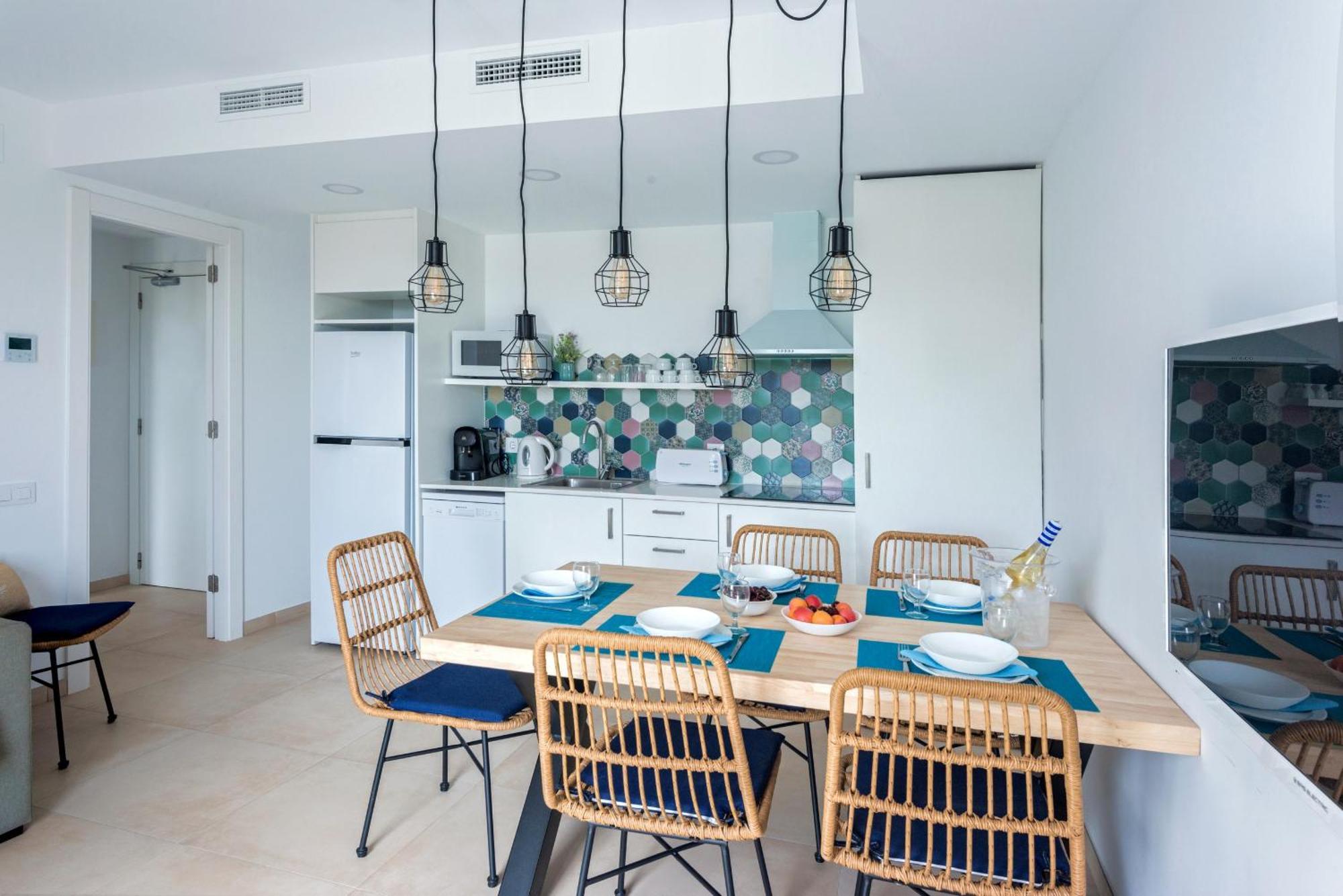 Bamblue Boutique Apartments Пинеда-де-Мар Экстерьер фото