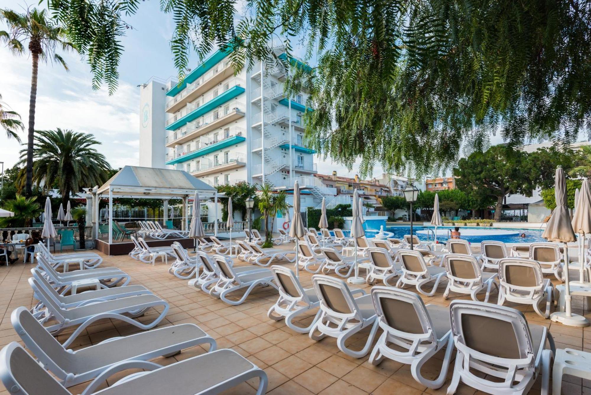 Bamblue Boutique Apartments Пинеда-де-Мар Экстерьер фото