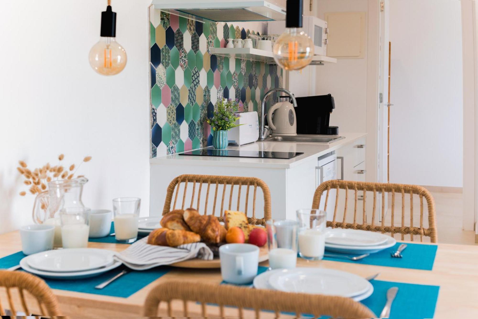 Bamblue Boutique Apartments Пинеда-де-Мар Экстерьер фото