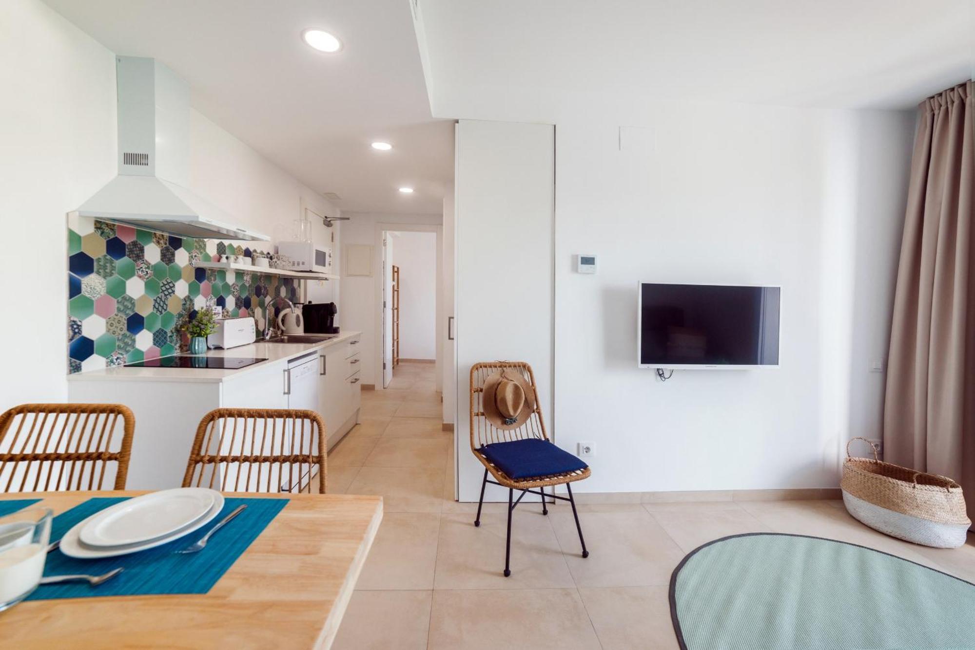 Bamblue Boutique Apartments Пинеда-де-Мар Экстерьер фото