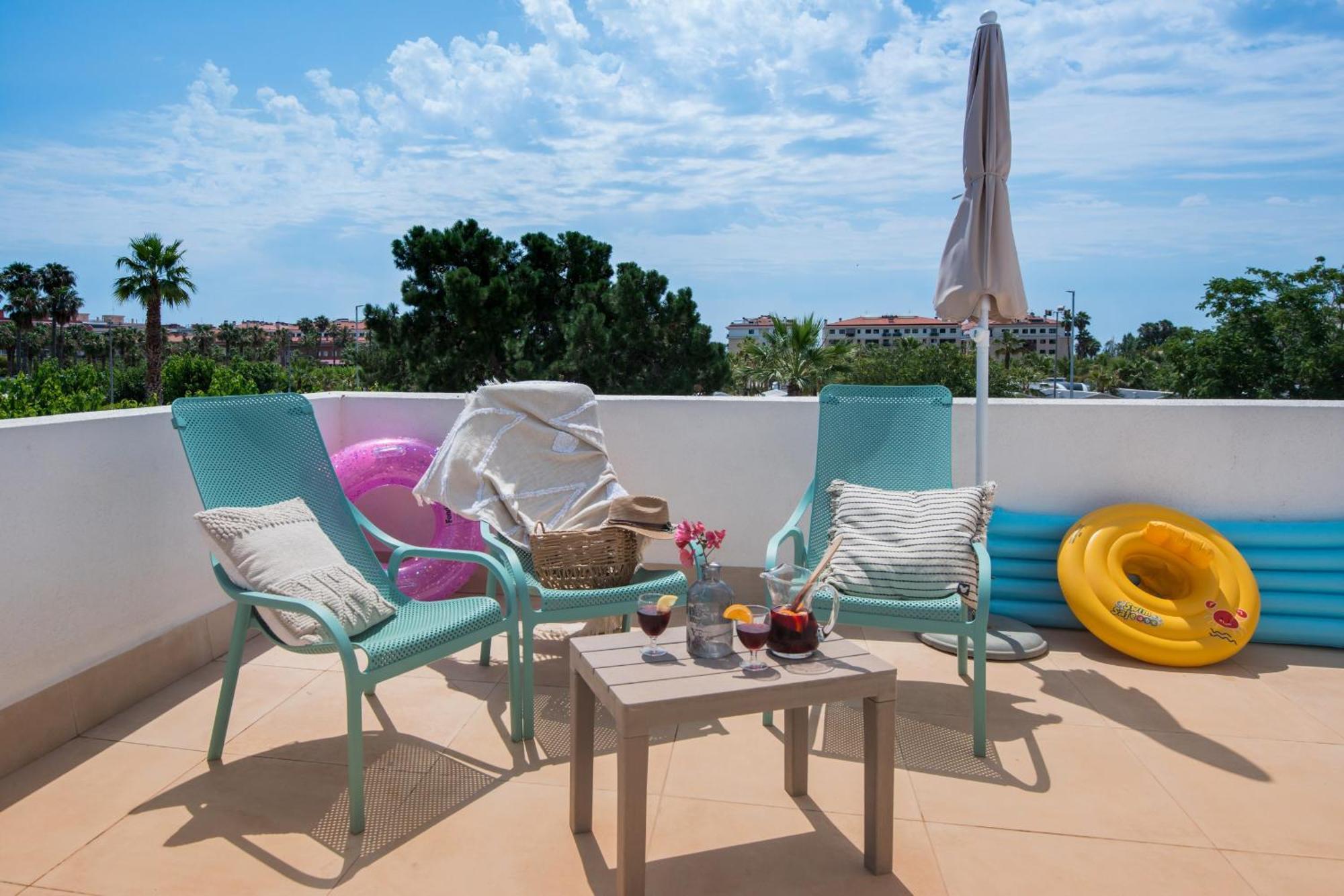 Bamblue Boutique Apartments Пинеда-де-Мар Экстерьер фото