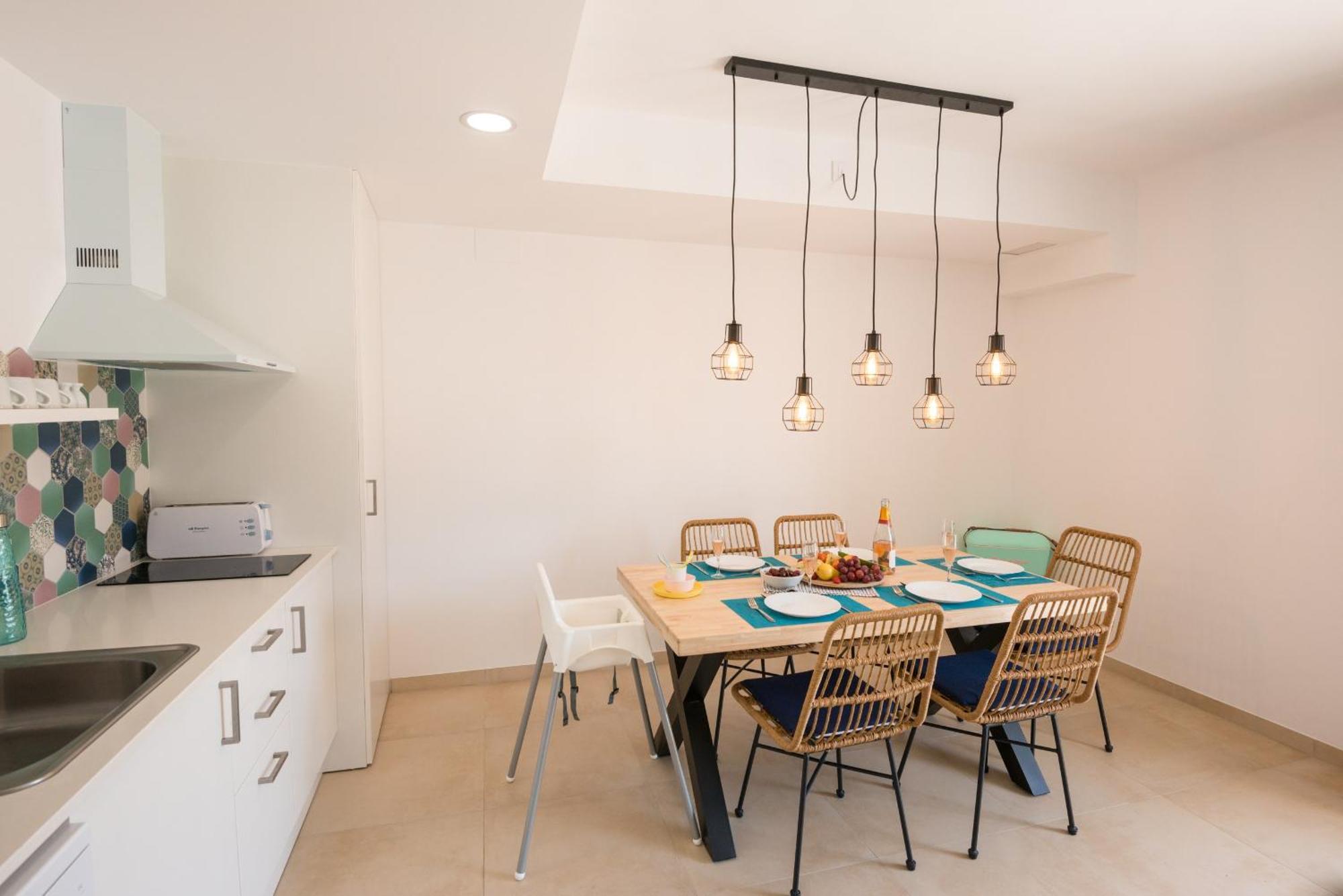 Bamblue Boutique Apartments Пинеда-де-Мар Экстерьер фото