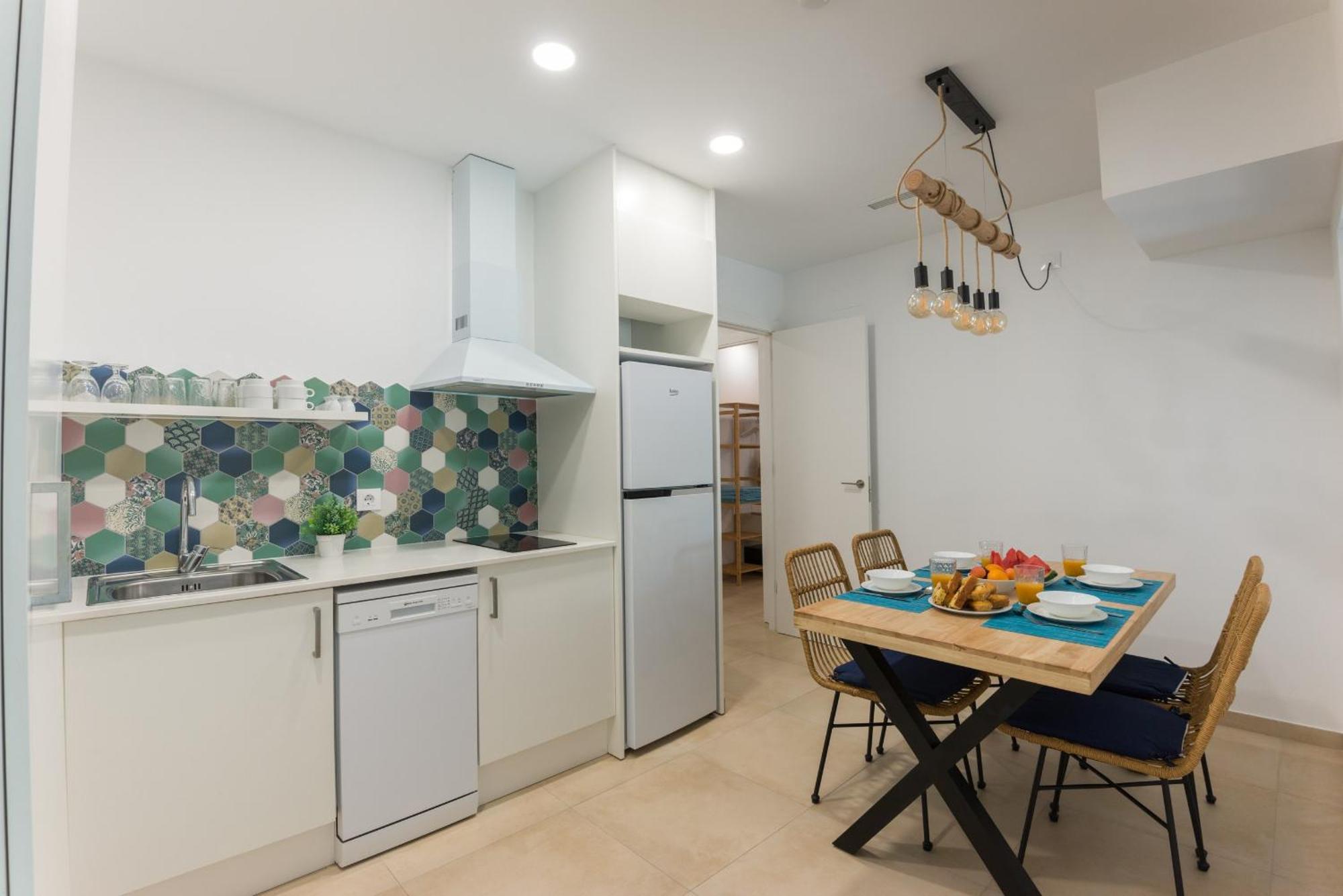 Bamblue Boutique Apartments Пинеда-де-Мар Экстерьер фото