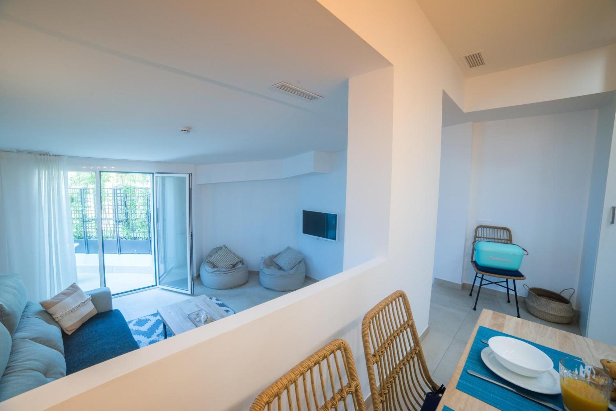 Bamblue Boutique Apartments Пинеда-де-Мар Экстерьер фото