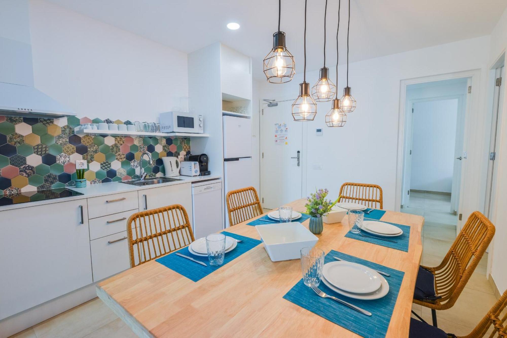 Bamblue Boutique Apartments Пинеда-де-Мар Экстерьер фото