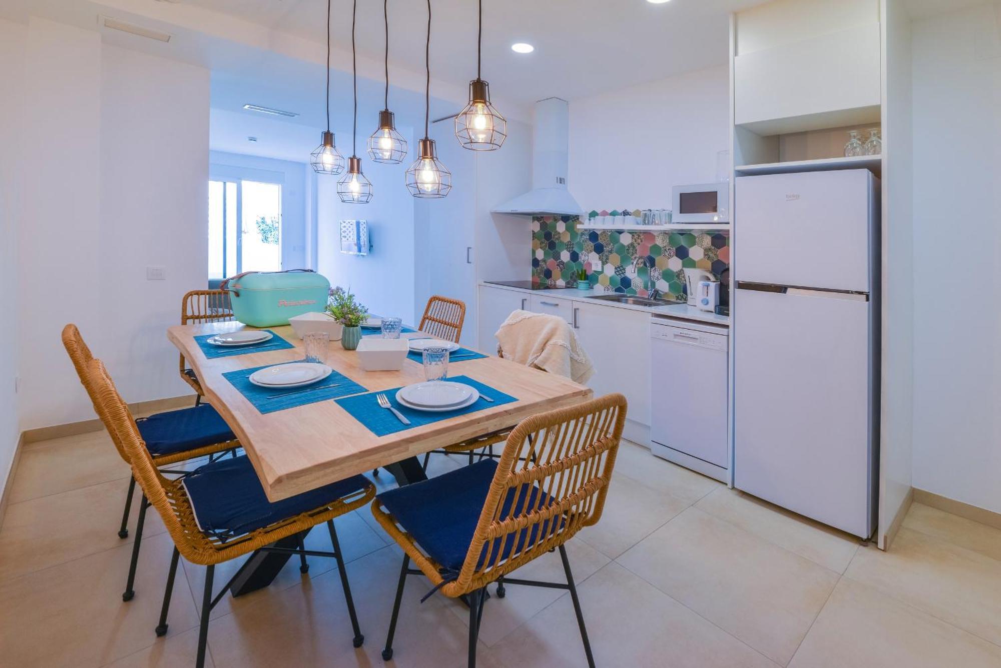 Bamblue Boutique Apartments Пинеда-де-Мар Экстерьер фото